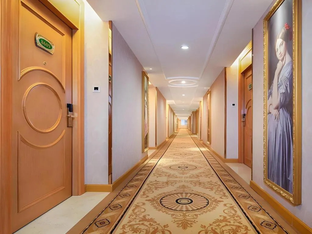 Vienna Hotel Hubei Macheng Cultural Town