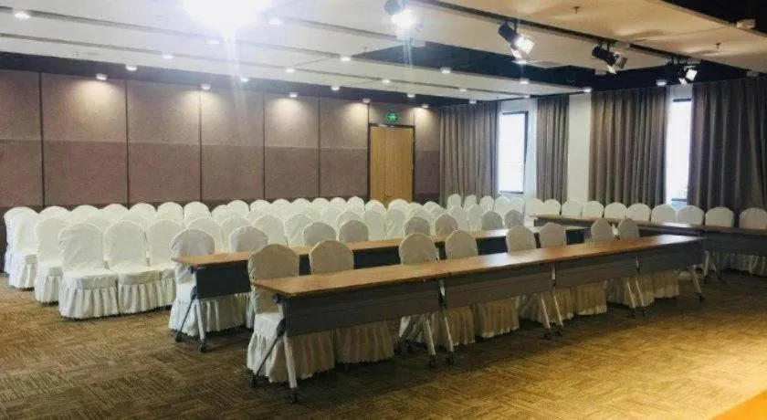 Vienna Hotel Tianjin 5th Avenue Youyi Road Cultural Center Metro Station