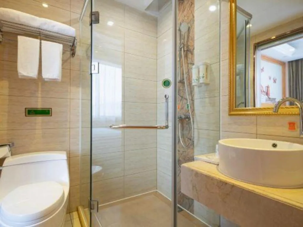 Vienna Hotel Tianjin 5th Avenue Youyi Road Cultural Center Metro Station