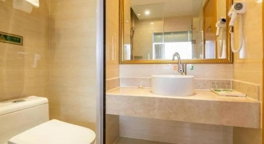 Vienna Hotel Tianjin 5th Avenue Youyi Road Cultural Center Metro Station