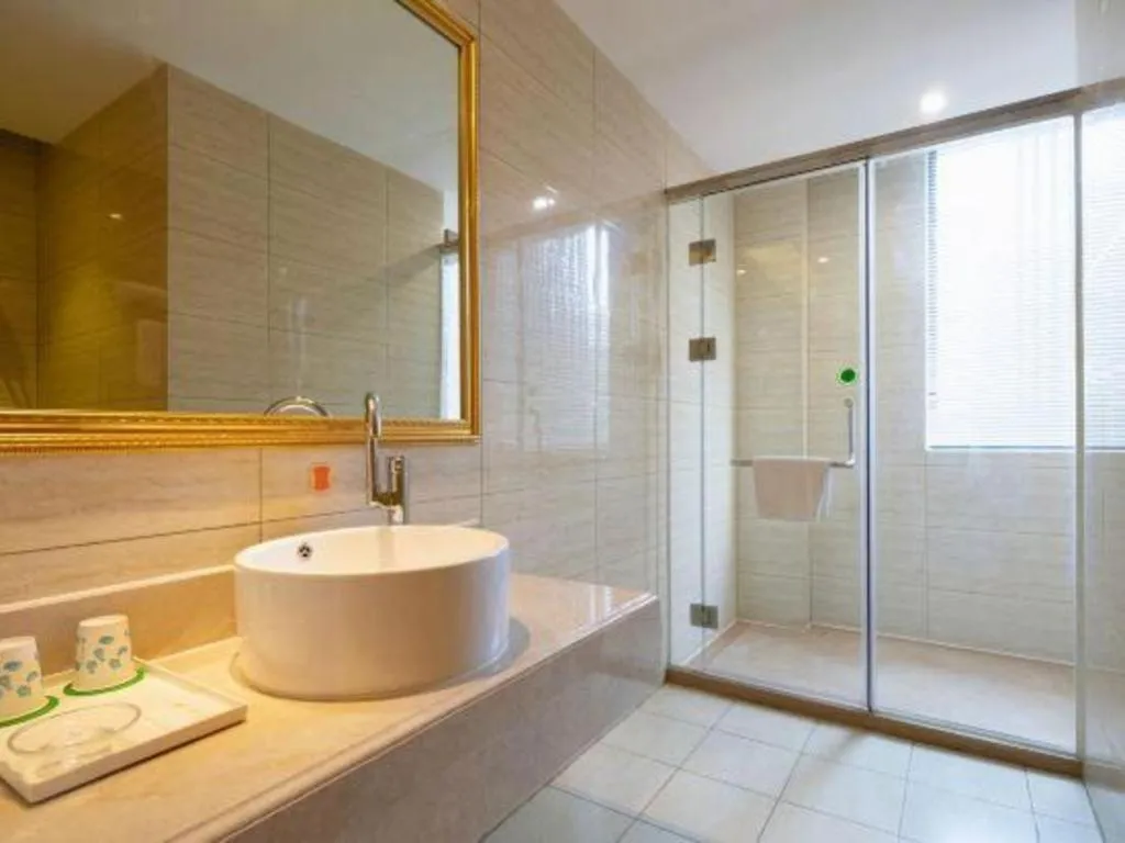 Vienna Hotel Tianjin 5th Avenue Youyi Road Cultural Center Metro Station