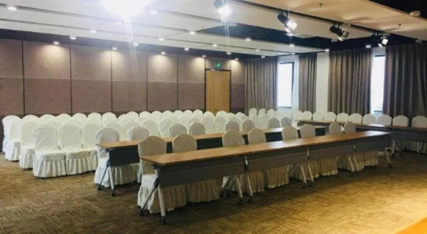 Vienna Hotel Tianjin 5th Avenue Youyi Road Cultural Center Metro Station