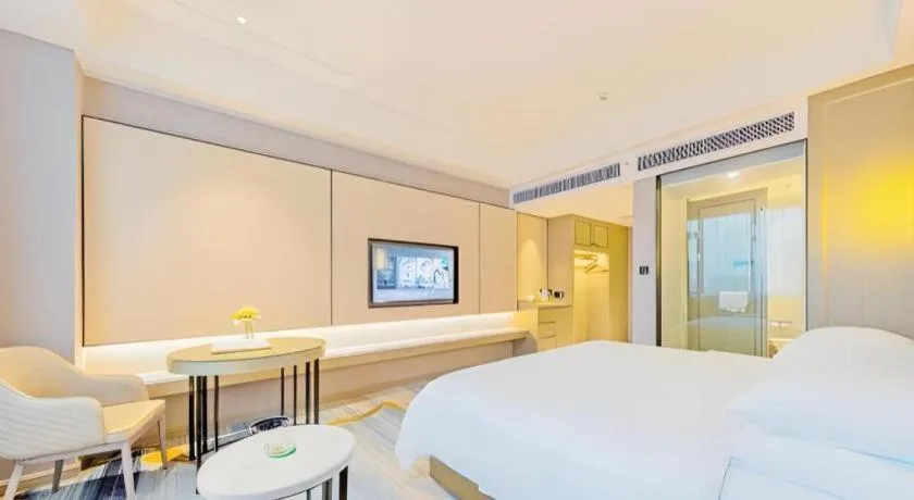 Bed in Venus Royal Hotel Guangdong Zhongshan Dongfeng Center