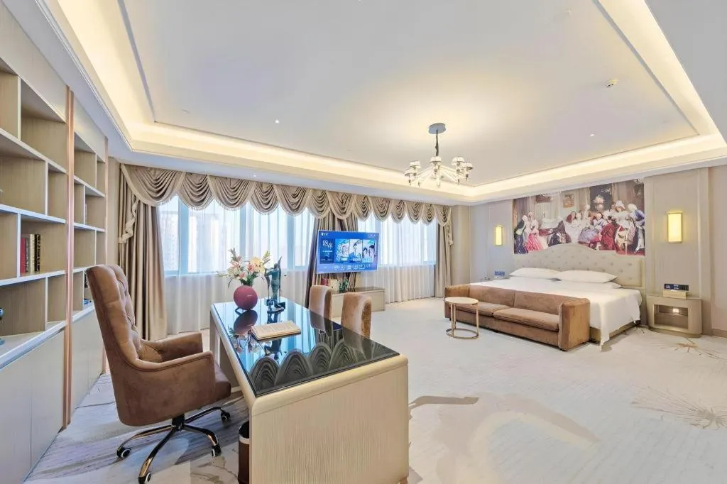 Bed in Venus Royal Hotel Guangdong Zhongshan Dongfeng Center