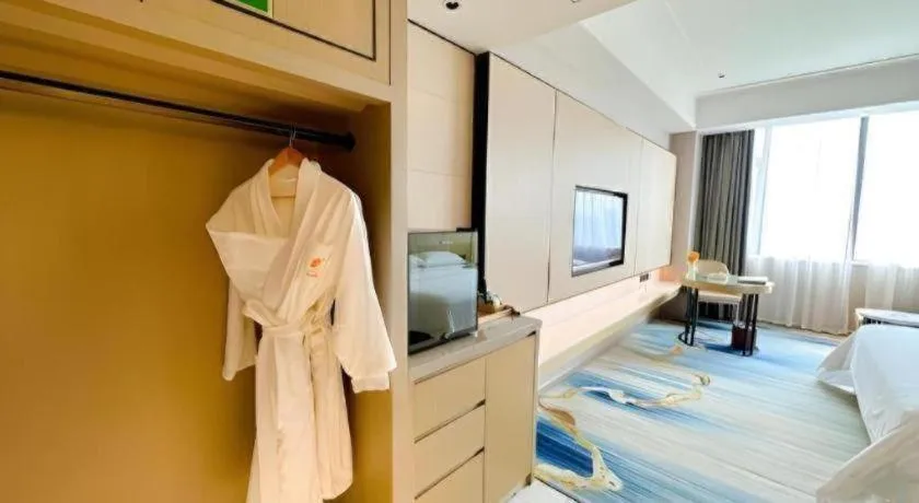 Bed in Venus Royal Hotel Guangdong Zhongshan Dongfeng Center