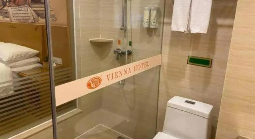 Vienna Hotel Guangxi Yulin Rong County Guinan Road