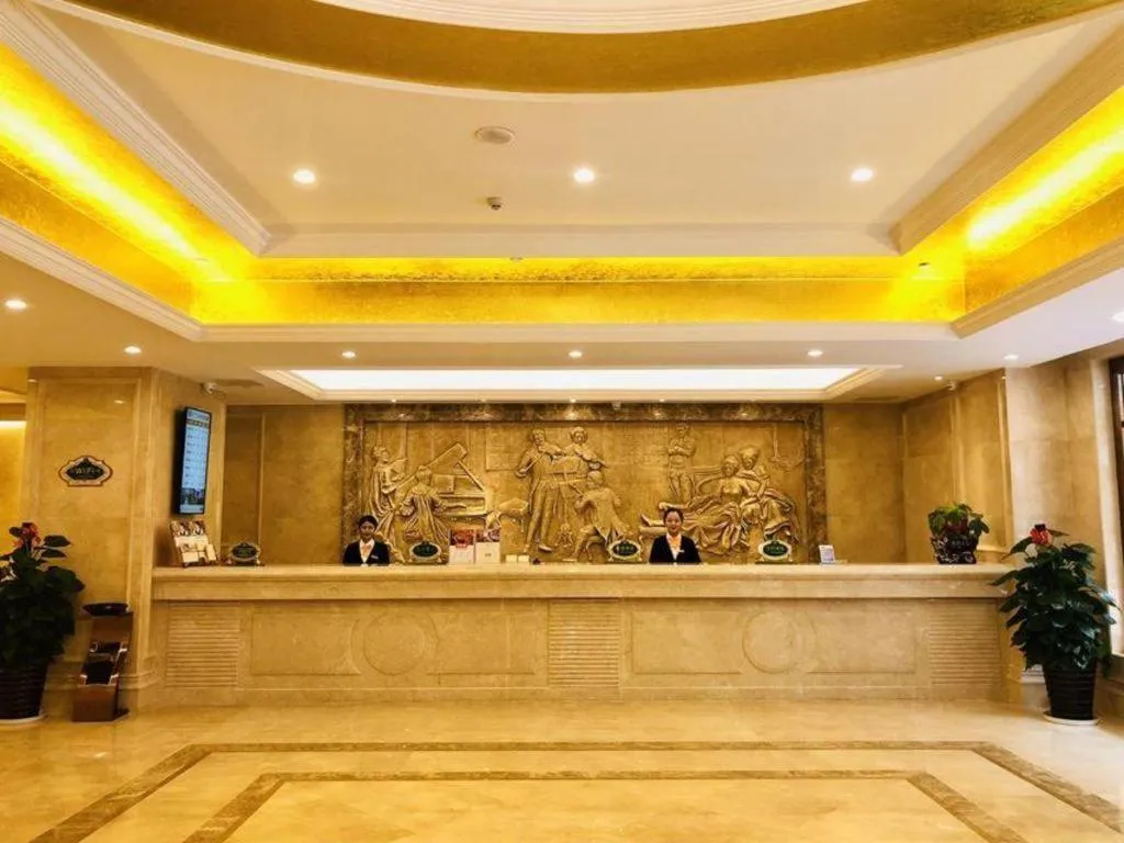 Vienna Hotel Guangxi Yulin Rong County Guinan Road