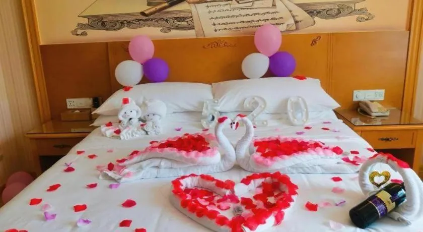 Bed in Vienna Hotel Guangxi Yulin Rong County Guinan Road