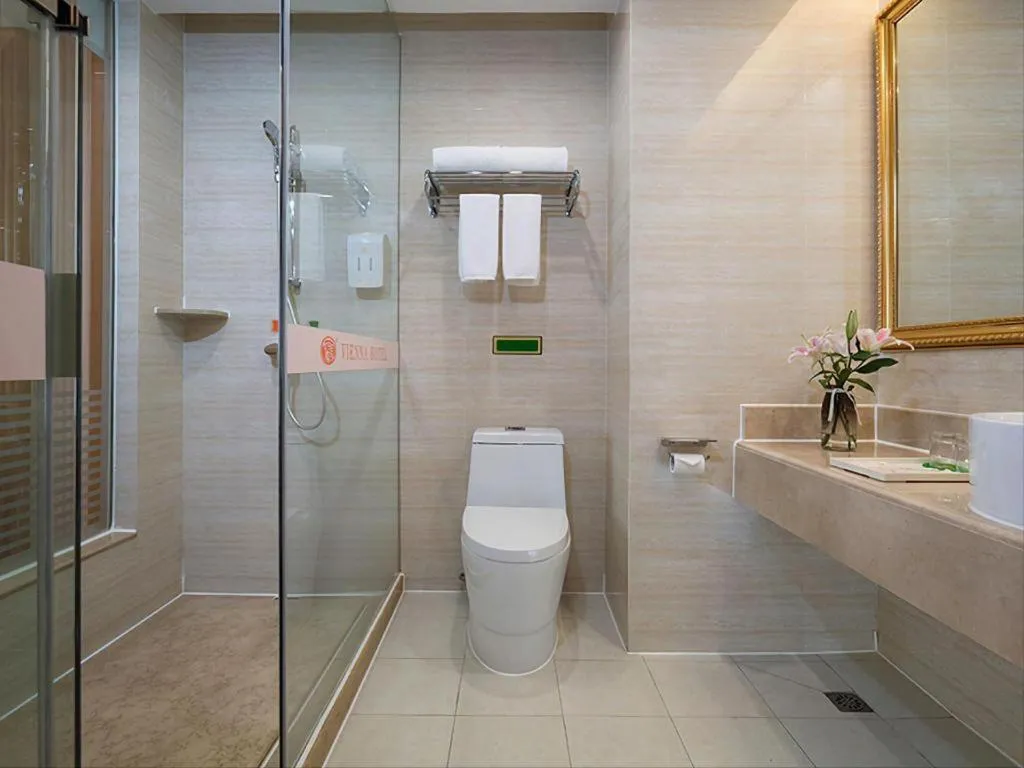 Vienna Hotel Guangxi Yulin Rong County Guinan Road