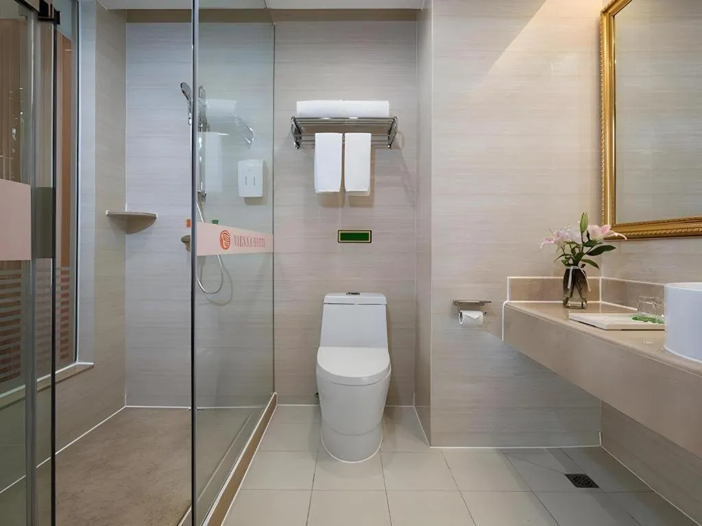 Vienna Hotel Guangxi Yulin Rong County Guinan Road