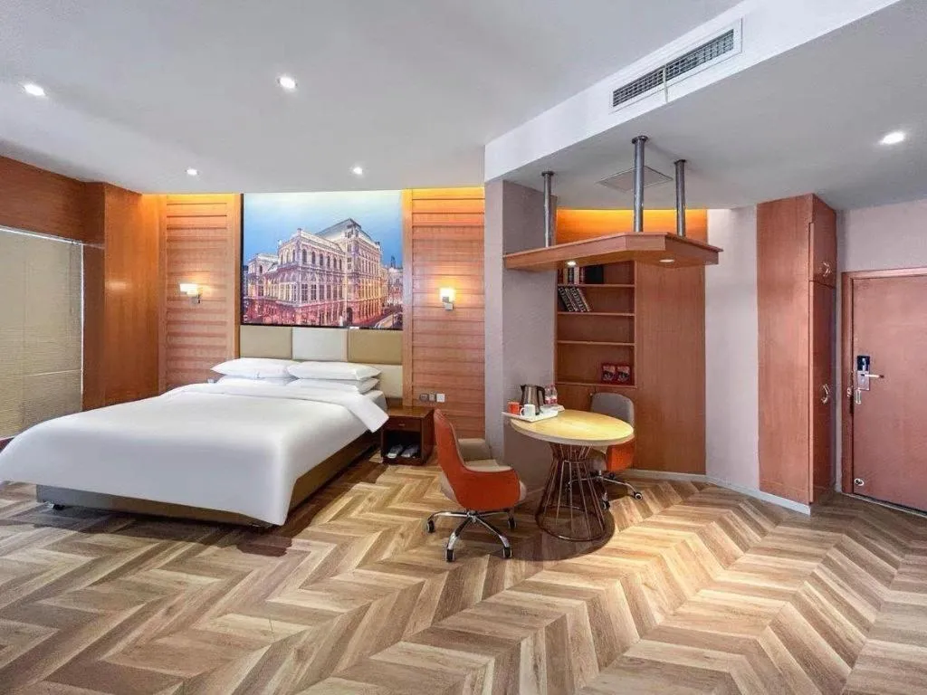 Bed in Vienna Hotel Chengdu Exhibition Center In Time City