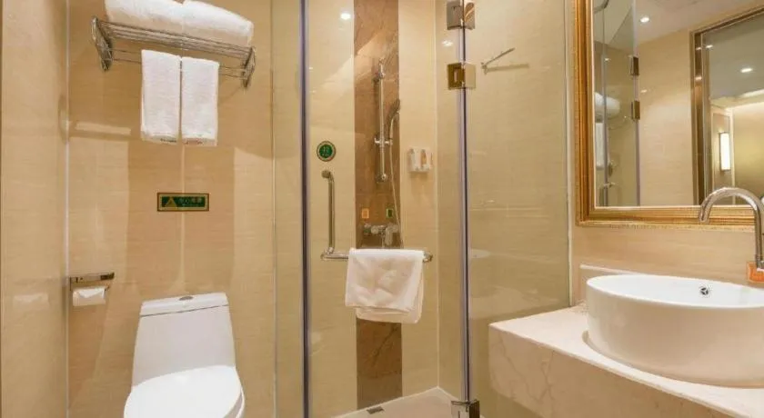 Vienna Hotel Shenzhen Pingdi Huancheng South Road