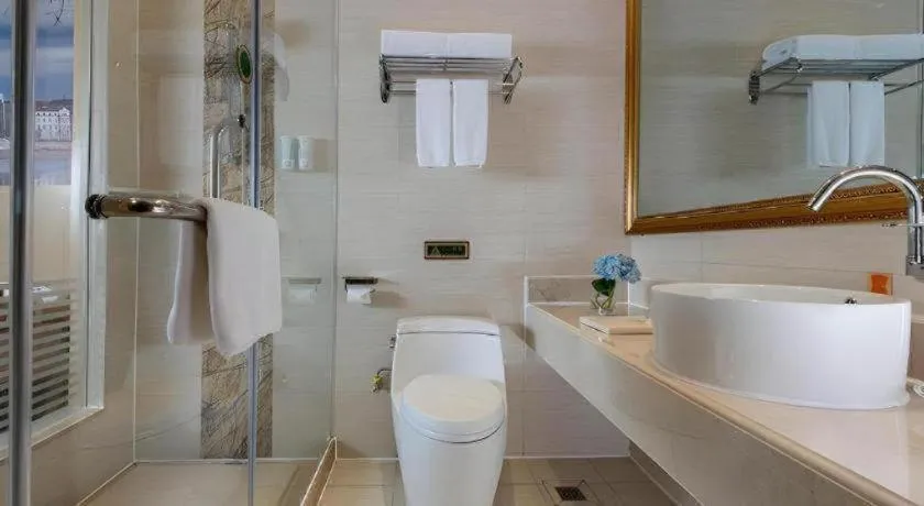 Vienna Hotel Shenzhen Pingdi Huancheng South Road