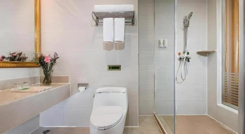 Vienna Hotel Shenzhen Pingdi Huancheng South Road