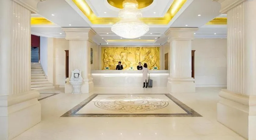 Vienna Hotel Shandong Qingdao Taidong Pijiu Street Liaoning Road