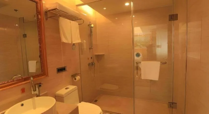Vienna Hotel Shandong Qingdao Taidong Pijiu Street Liaoning Road