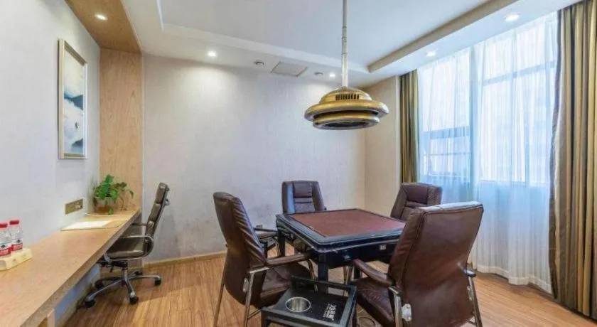 Vienna Hotel Hunan Huaihua Xupu Wanda Plaza