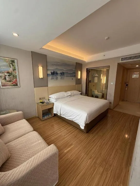 Bed in Vienna Hotel Hunan Huaihua Xupu Wanda Plaza