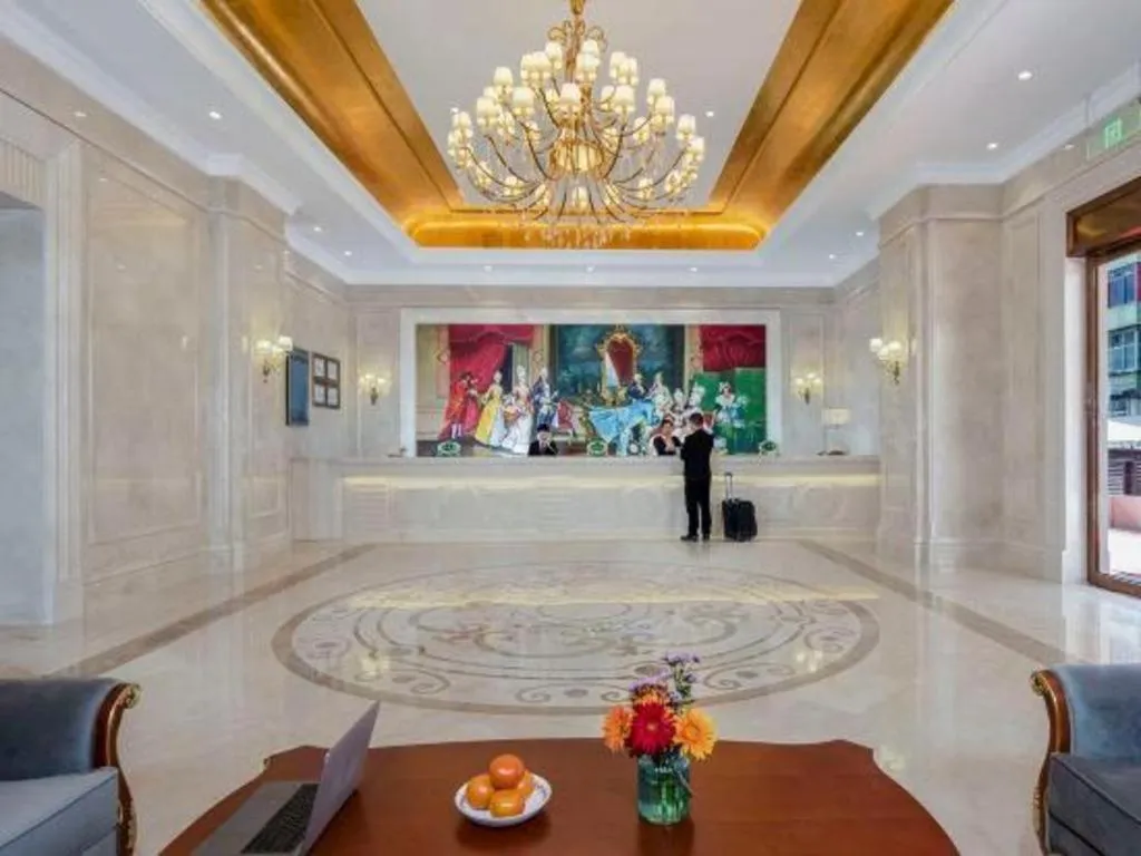 Vienna Hotel Shaanxi Hanzhong Central Square High-Speed Railway Station