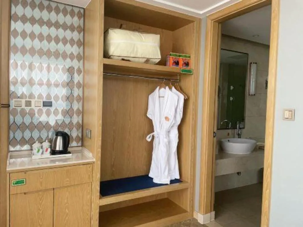 Vienna Hotel Shaanxi Hanzhong Central Square High-Speed Railway Station