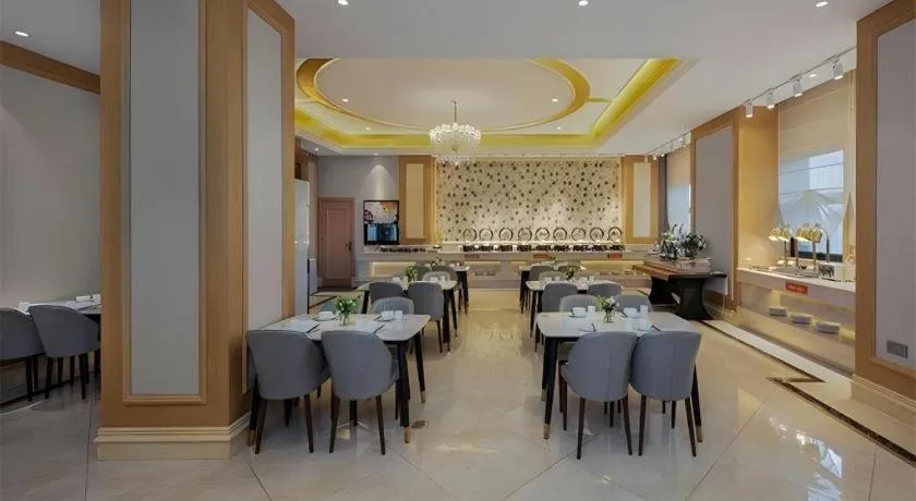 Vienna Hotel Shaanxi Hanzhong Central Square High-Speed Railway Station