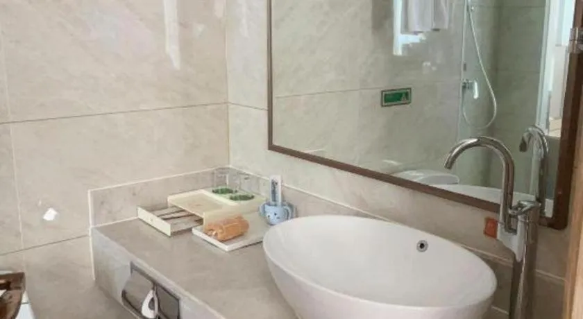 Vienna Hotel Shaanxi Hanzhong Central Square High-Speed Railway Station