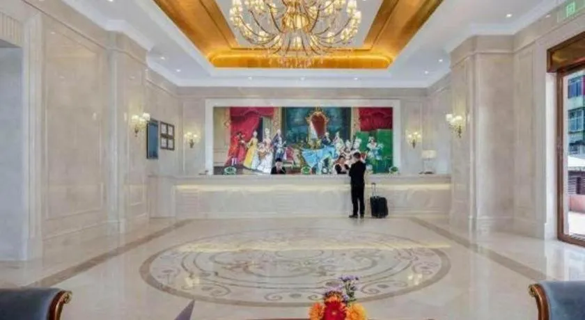 Vienna Hotel Shaanxi Hanzhong Central Square High-Speed Railway Station