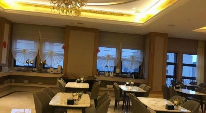 Vienna Hotel Shaanxi Hanzhong Central Square High-Speed Railway Station