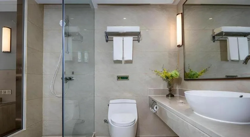 Vienna Hotel Shaanxi Hanzhong Central Square High-Speed Railway Station