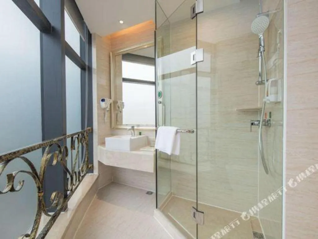 Vienna Hotel Guangzhou North Station Huaguoshan Metro Station