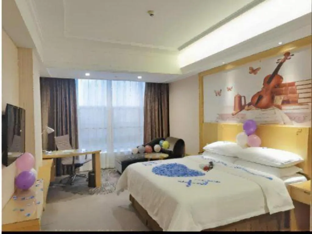 Bed in Vienna Hotel Guangzhou North Station Huaguoshan Metro Station