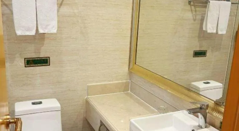 Vienna Hotel Guangzhou North Station Huaguoshan Metro Station