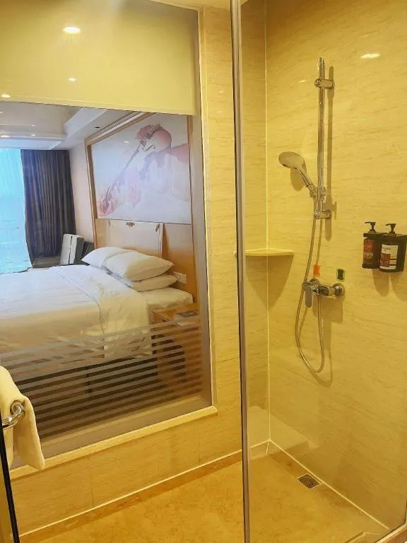 Bed in Vienna Hotel Guangzhou North Station Huaguoshan Metro Station