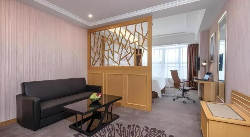 Vienna Hotel Guangzhou North Station Huaguoshan Metro Station