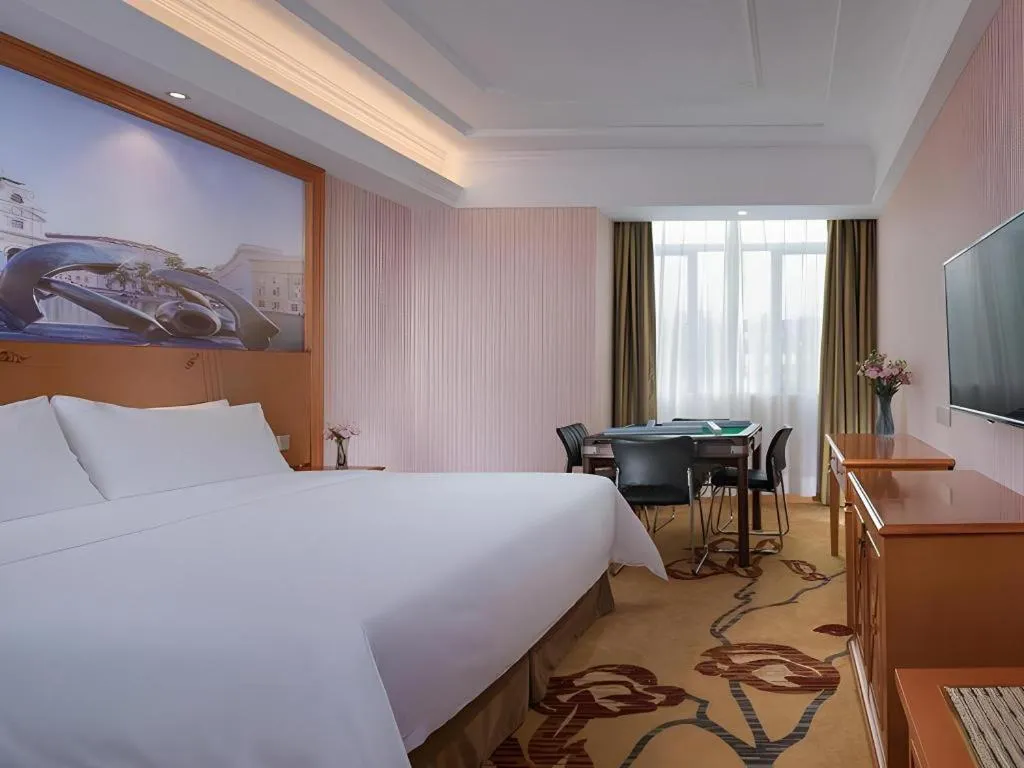 Bed in Vienna Hotel Guangdong Dongguan Zhongtang Qunying Road