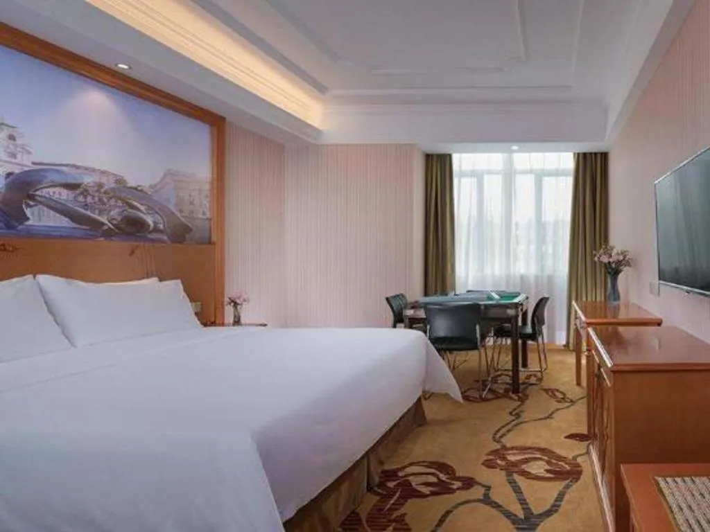 Bed in Vienna Hotel Guangdong Dongguan Zhongtang Qunying Road