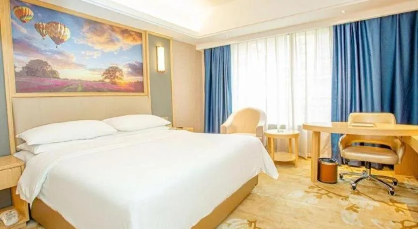Bed in Vienna Hotel Guangdong Zhongshan South Area Passenger Station