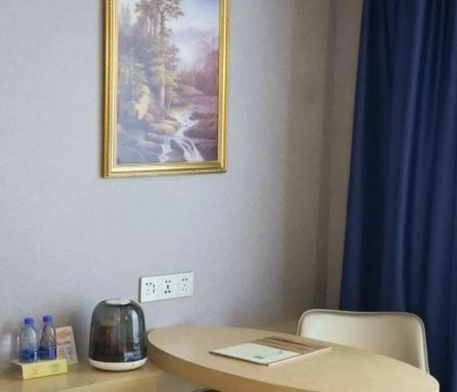 Vienna Hotel Guangdong Zhongshan South Area Passenger Station