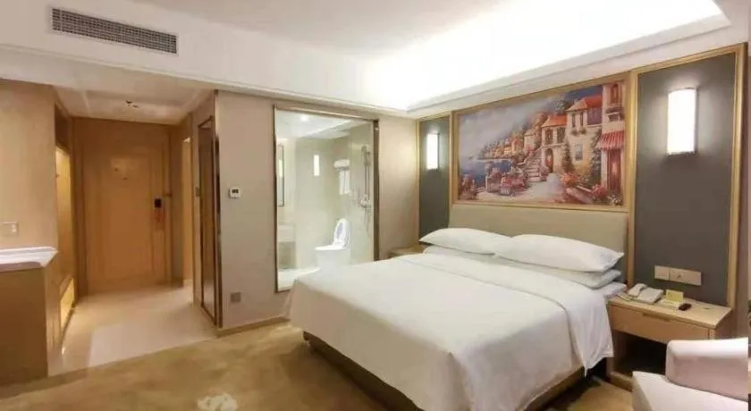 Bed in Vienna Hotel Guangdong Zhongshan South Area Passenger Station