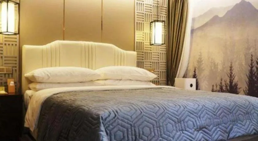 Bed in Vienna Hotel Kunming Beijing Road Chuanxin Gulou Metro Station