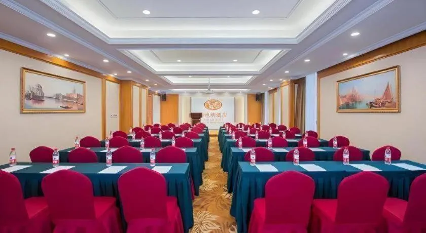 Vienna Hotel Ganzhou Economic Development Zone 1st Hospital West High-Speed Railway Station