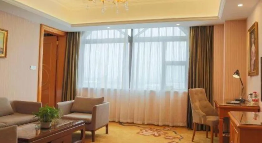 Vienna Hotel Ganzhou Economic Development Zone 1st Hospital West High-Speed Railway Station