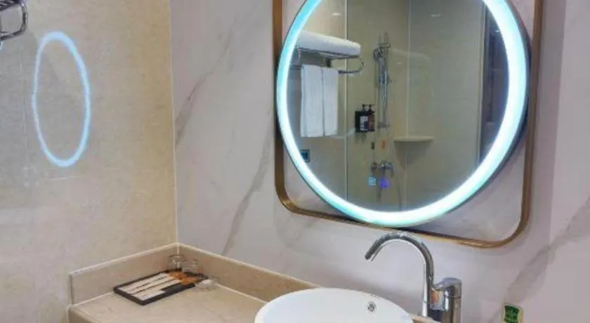 Vienna Hotel Ganzhou Economic Development Zone 1st Hospital West High-Speed Railway Station