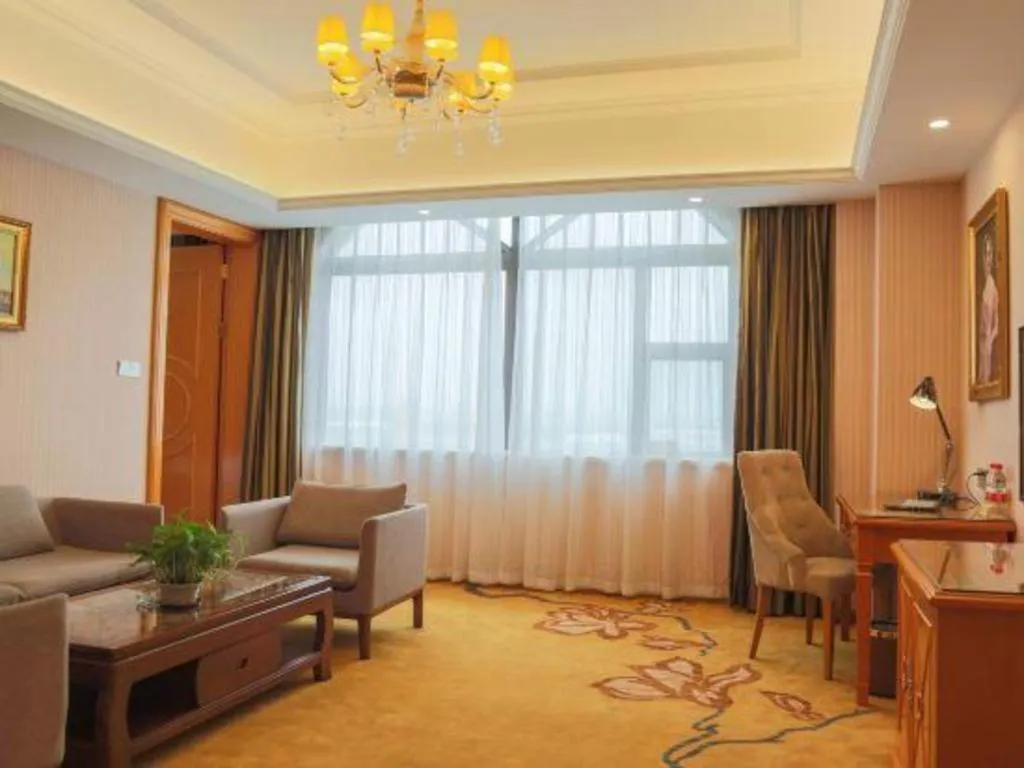 Vienna Hotel Ganzhou Economic Development Zone 1st Hospital West High-Speed Railway Station