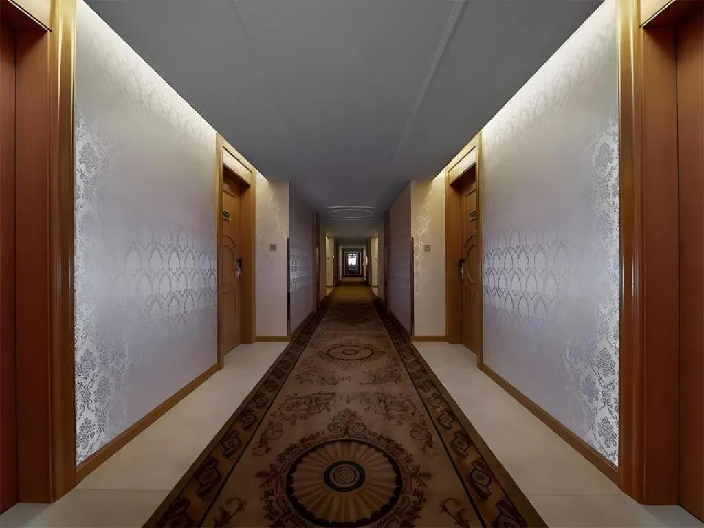 Vienna Hotel Guangdong Shaoguan Renhua Danxiashan County Center