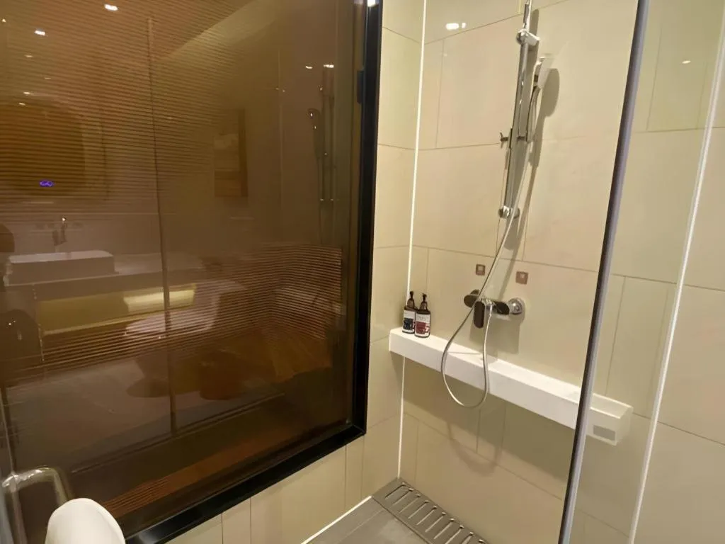 Vienna Hotel Guangdong Shaoguan Renhua Danxiashan County Center