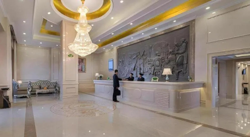 Vienna Hotel Guangdong Shaoguan Renhua Danxiashan County Center