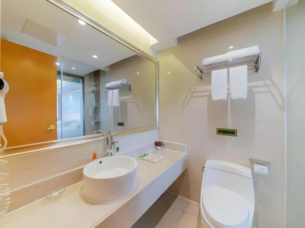 Vienna Hotel Guangdong Shaoguan Renhua Danxiashan County Center