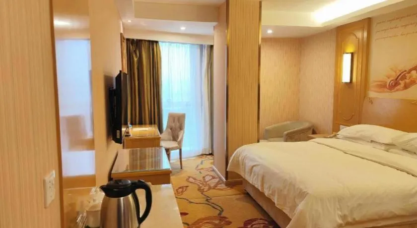 Bed in Vienna Hotel Chengdu Chadianzi Toursim Center