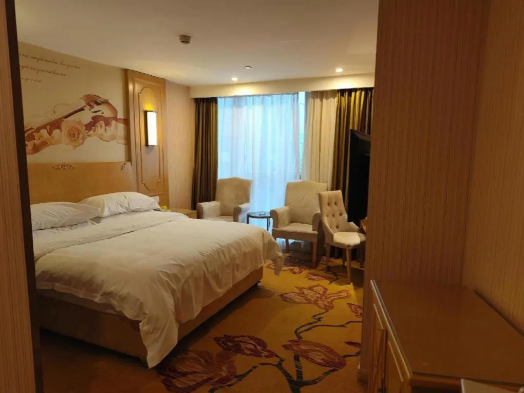 Bed in Vienna Hotel Chengdu Chadianzi Toursim Center